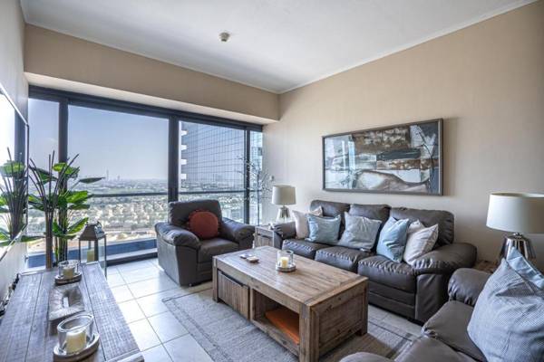 Spacious 2BR Apartment in Goldcrest Views 1