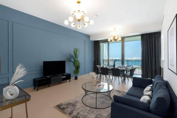 Modern 2BDR with Beach and Dubai Eye views
