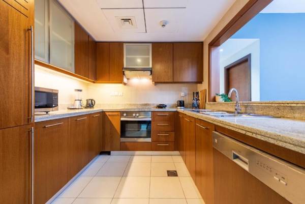 Trinity Holiday Homes - Standpoint Tower