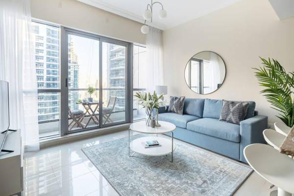 Modern 1BR in Dubai Marina with Marina Views!