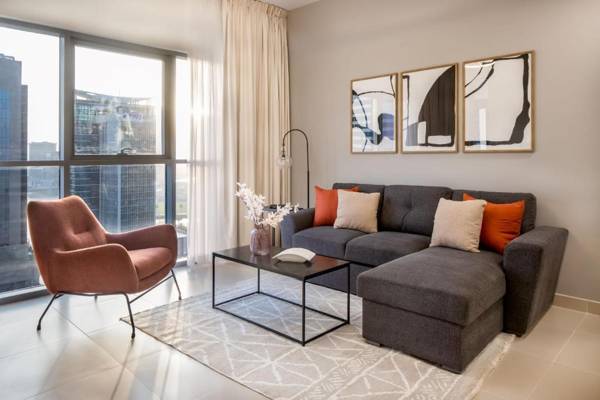 Spacious 1BDR in New Building between Downtown and Business Bay