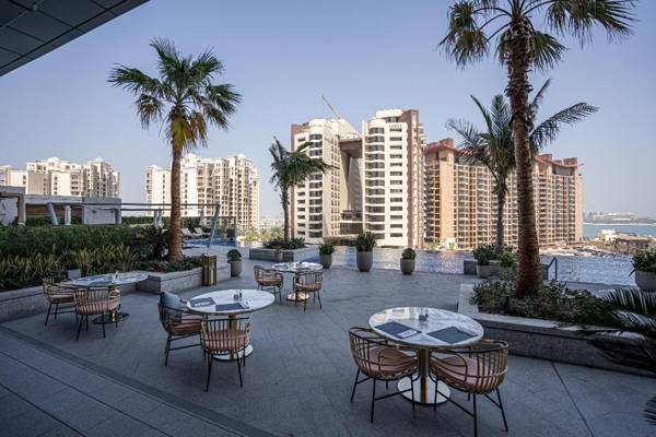 Luxury flat with super palm views!	