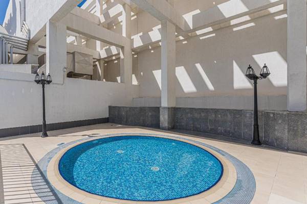 Cozy and quiet Studio nestled the Downtown Area