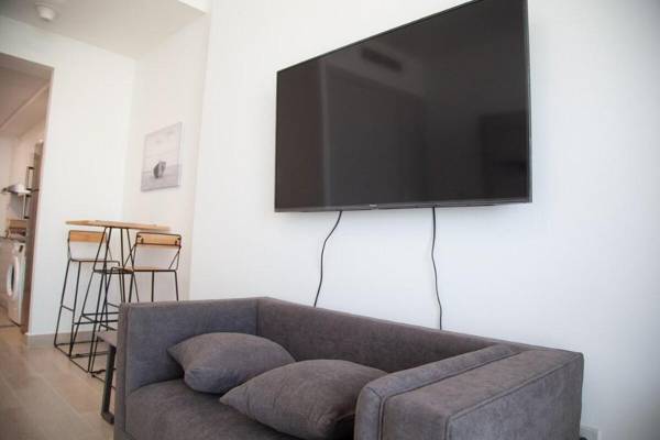 Cosy Studio with Pool at Bloom Towers JVC Dubai