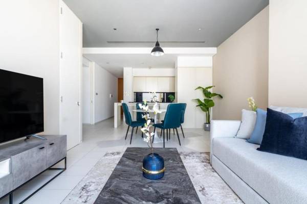 Contemporary 1BDR with Downtown view in DIFC