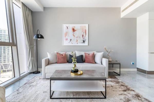 Modern tower peaceful 1BDR in Business Bay