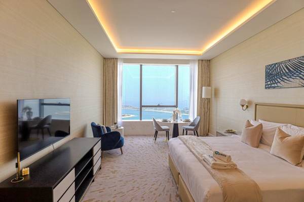 Charming Studio with Beach Views & Infinity Pool