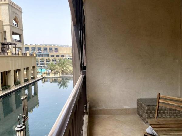 Lux BnB 1BD I Souk Al Bahar I Burj Khalifa Views