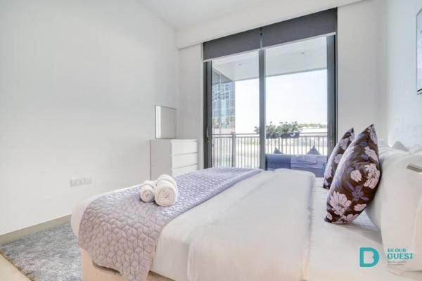 One Bedroom Apartment - Spectacular Marina View