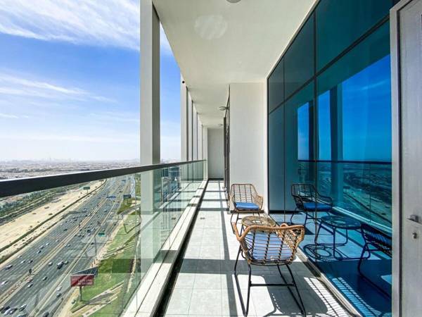 The Prive Hospitality - Bayz by Danube 2819