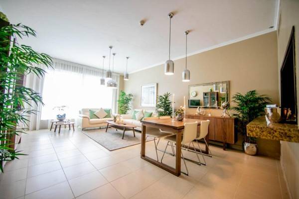 A52 10 Mins walk to Dubai Fountain 1 BR apartment