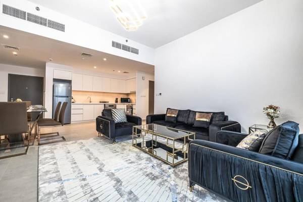 Hashtag Holiday Home - 2BDR apartment in Creek Harbour with canal view