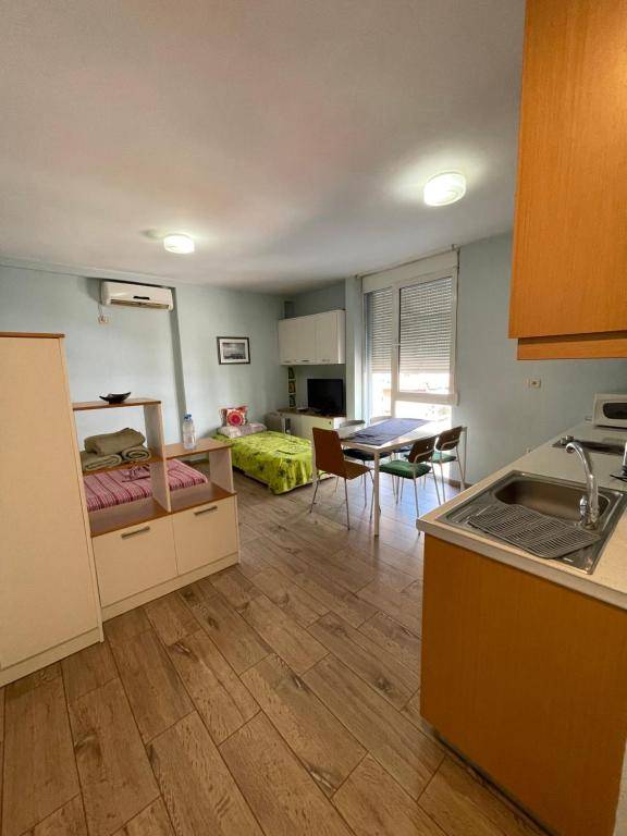 Enjoy Travel Cute Studio Apartment