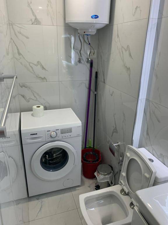 Downtown Modern Studio Apartment