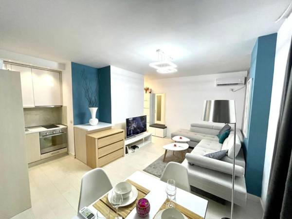 Modern Apartment at Train Station