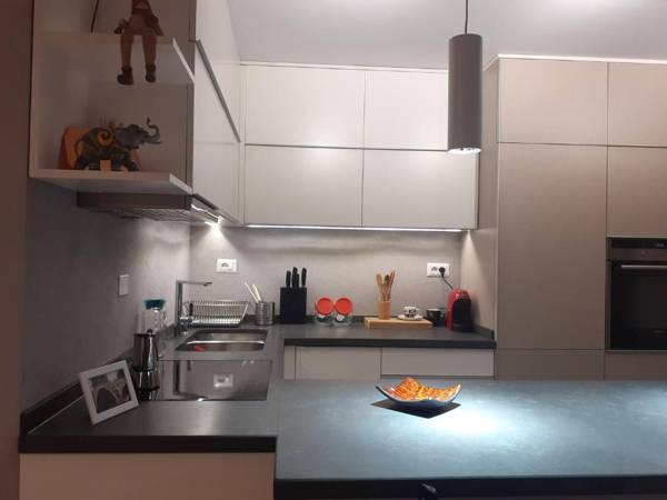 Lake View Apartment