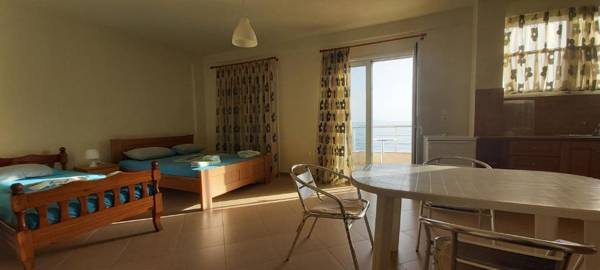 Magic Ionian Apartments & Rooms