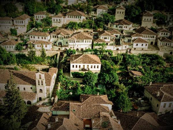 Berat Backpackers Hostel