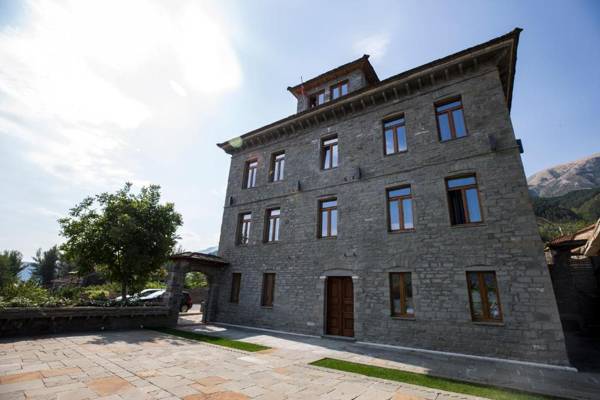 VILLA PERMET