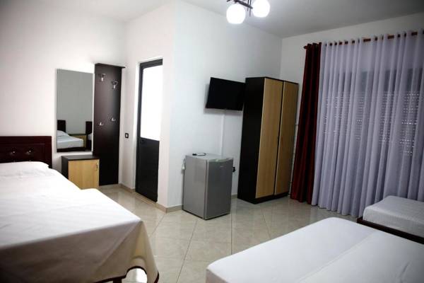 Hotel Tirona