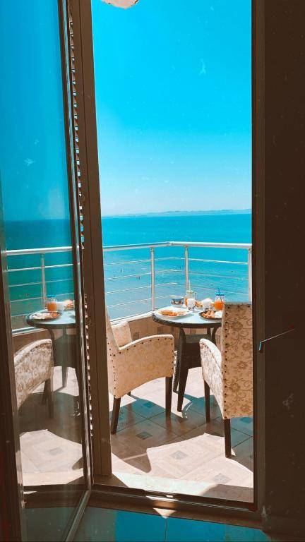 Luxury SeaView Apartment