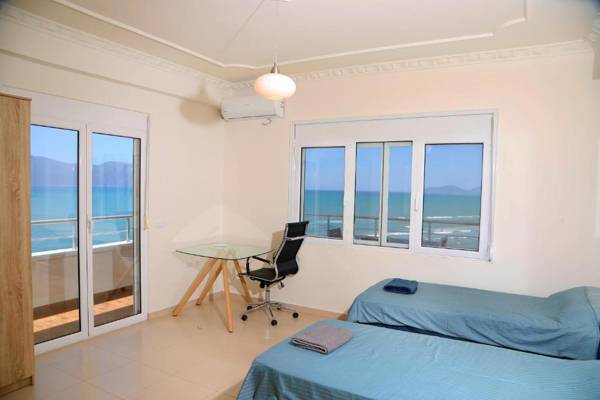 Workspace - On the Beach (literally) stylish apartment with free P