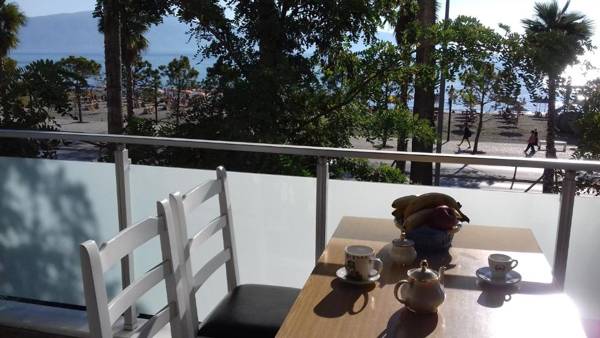 Gero Balcony Apartment