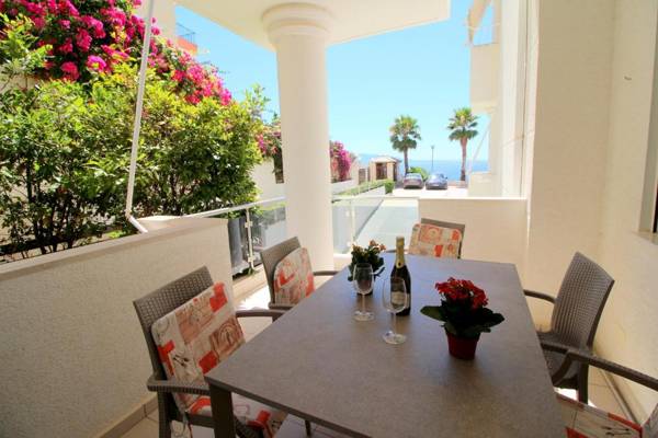 Inviting 1-Bed Apartment in Sarande