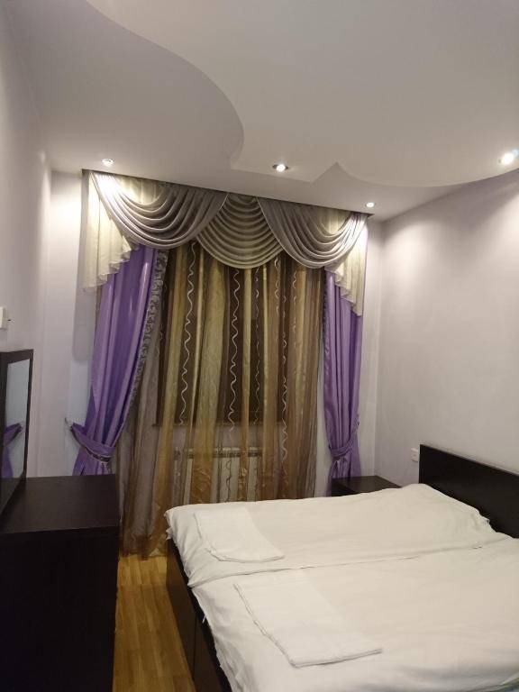 LARGE 5 BEDROOM LUXURY VILLA