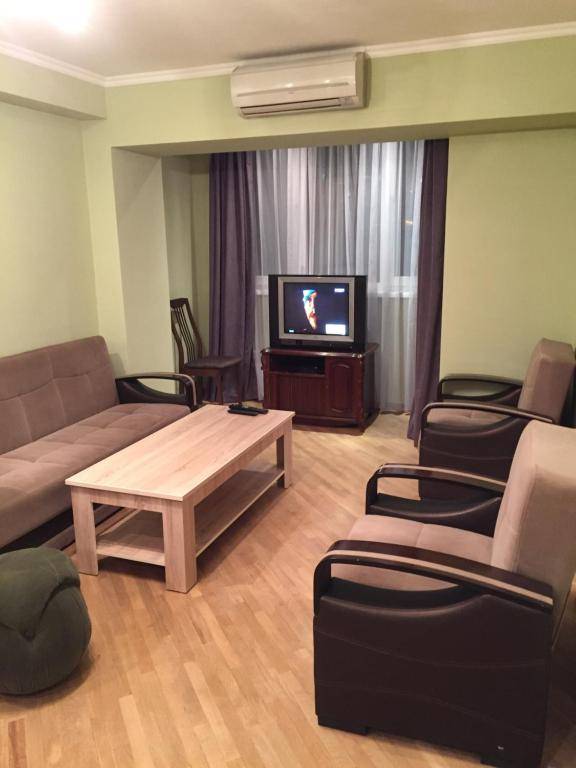 Cozy apartment near Republic Square