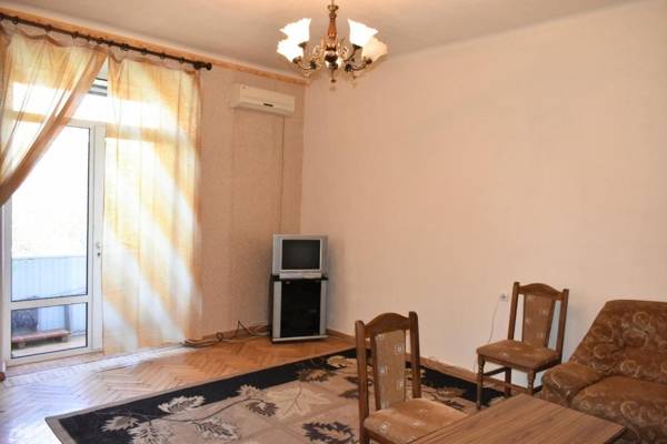 RC on Sayat-Nova Avenue 18