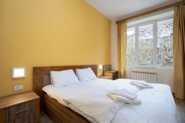 Stay Inn Apartments on Nalbandyan 7-1