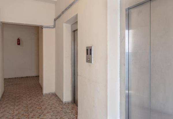 Stay Inn Apartments on Aram 82-84-49