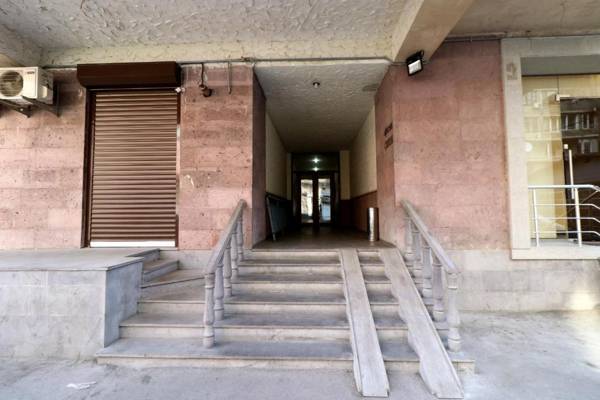 Stay Inn Apartments at Mashtots avenue 33-1