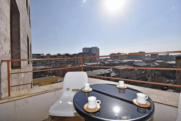 Mashtoc33 New apartment Yerevan center