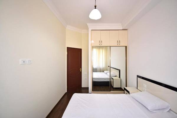 Buzand street 1 bedroom Modern apartment near Republic Square BU955