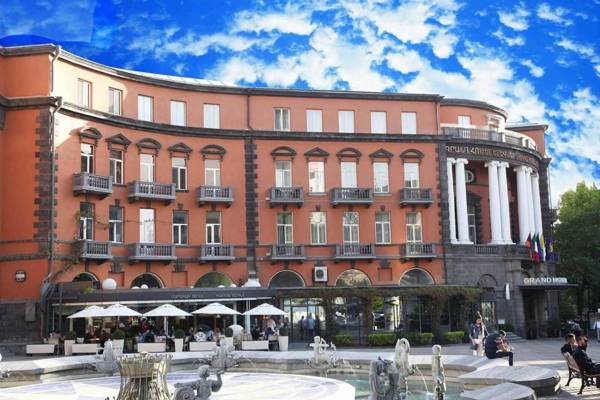 Abovyan Street 16 Apartment No 24