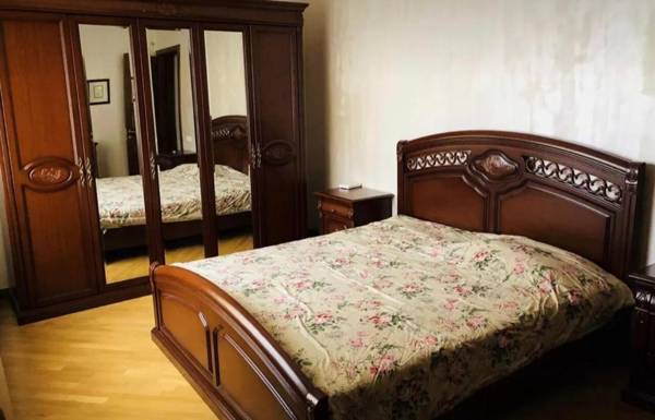 LUXURY VIP Apartment at Republic Square