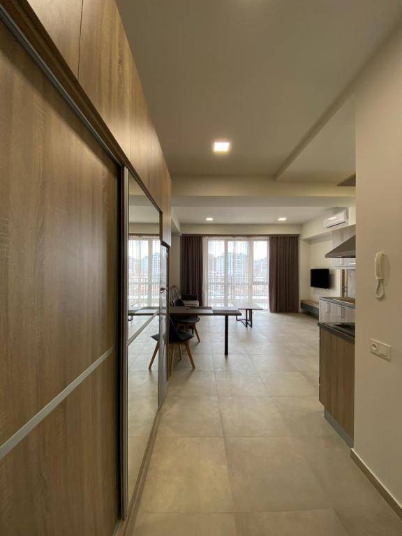 Koghbatsi street 1 bedroom New eurorenovated Modern apartment KO1612