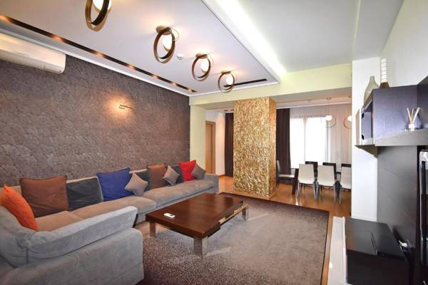 Teryan street 3 bedrooms Luxury Duplex apartment TT444