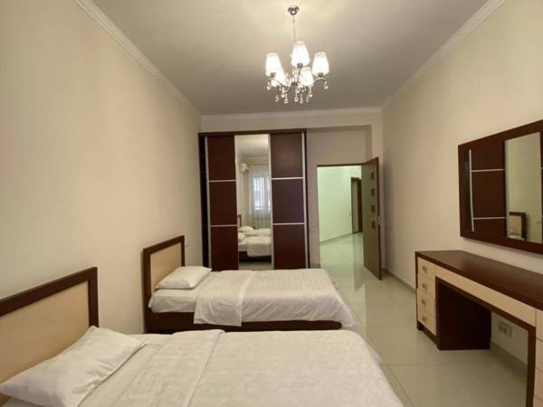 Northern Avenue 2 bedrooms Luxury New Renovated apartment HH666