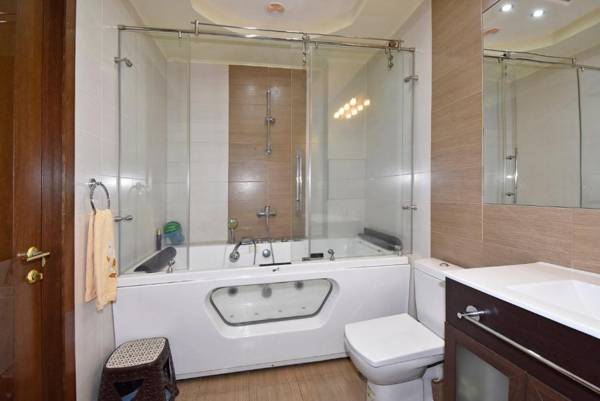 Northern Avenue 2 bedrooms Unique Comfortable apartment HH597