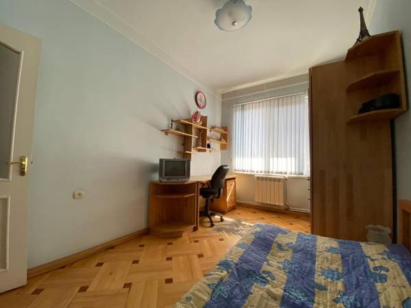 Workspace - Nalbandyan Apartment