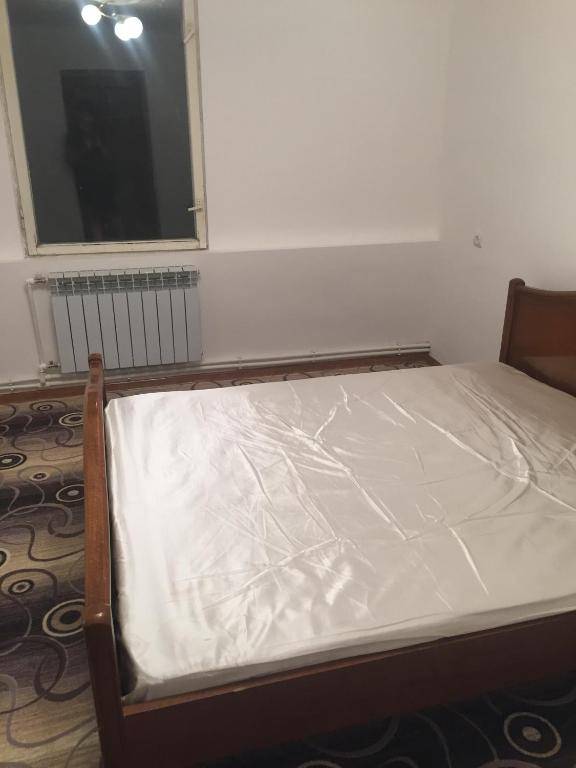 Friend's House rooms near Airport