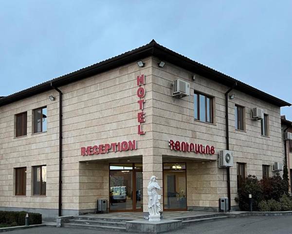 La Defense Hotel Yerevan