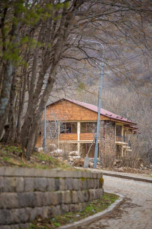 Apricot Aghveran Resort