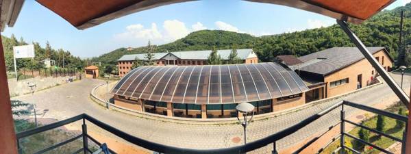 Teghenis Holiday Home