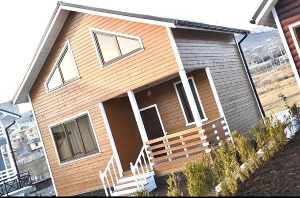 COTTAGE CHALET and TOURS