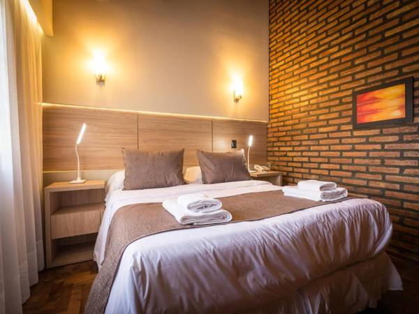 Portal del Lago Hotel