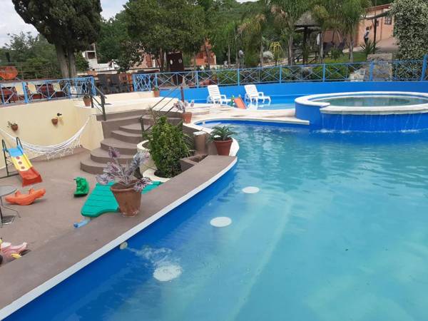 Complejo Los Cipreses